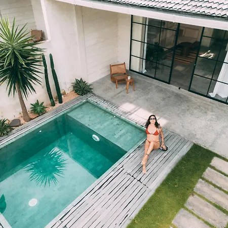 Villa Sonder 1, Stylish 1 Bedroom Loft With Private Pool
